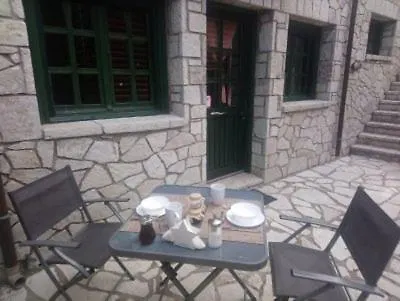 Lodge House On The Mountain *
